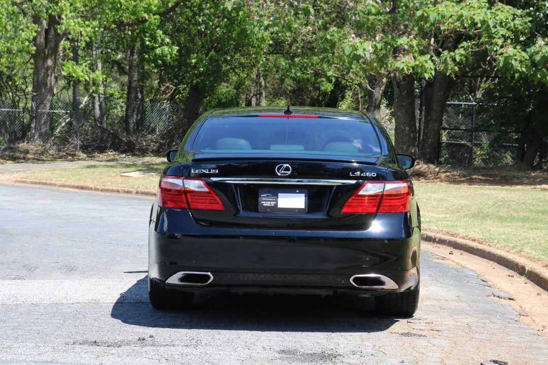2010 Lexus LS 4th Gen - Image 8 of 31