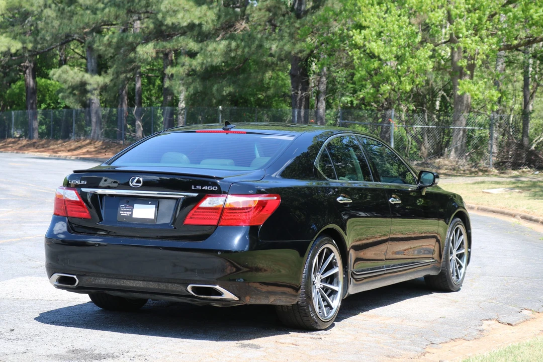 2010 Lexus LS 4th Gen - Image 9 of 31