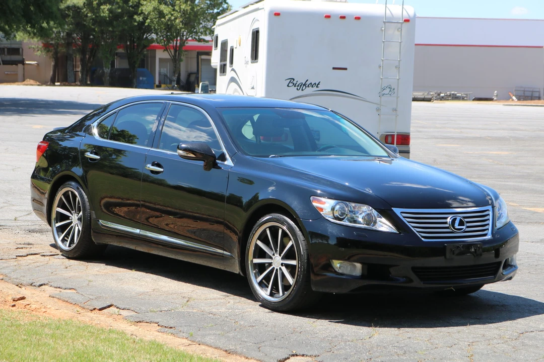 2010 Lexus LS 4th Gen - Image 12 of 31