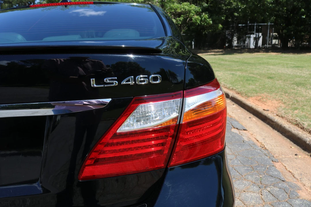 2010 Lexus LS 4th Gen - Image 31 of 31