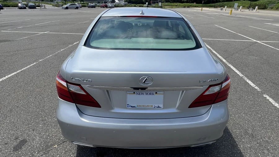 2010 Lexus LS 4th Gen - Image 5 of 10