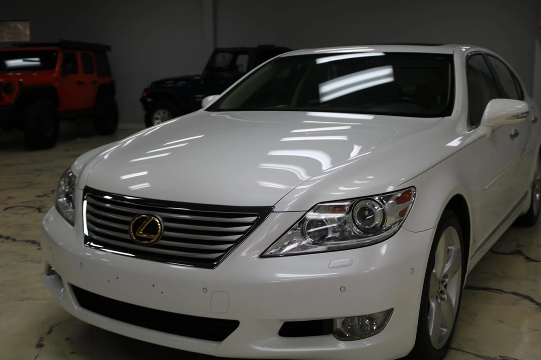 2010 Lexus LS 4th Gen - Image 29 of 31