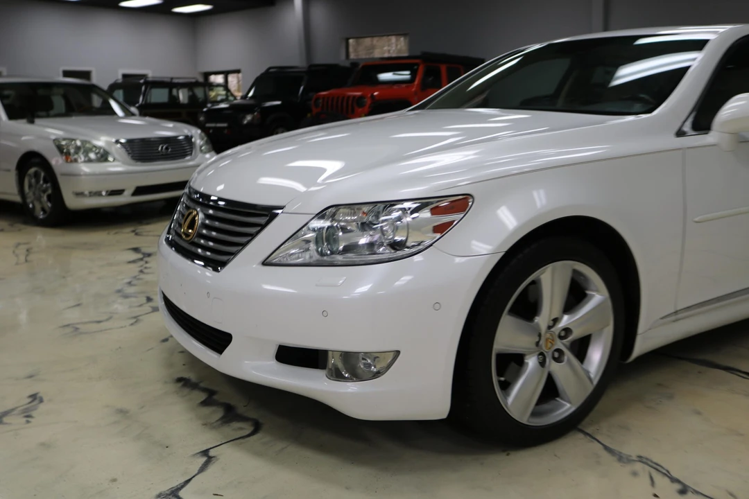 2010 Lexus LS 4th Gen - Image 31 of 31