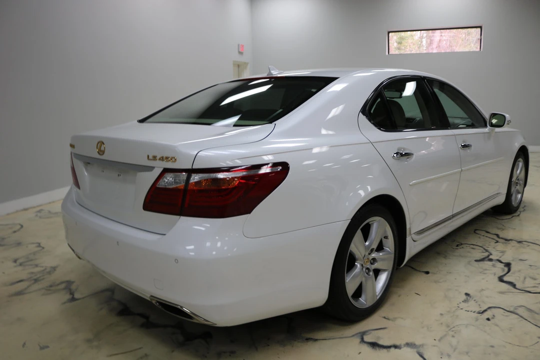 2010 Lexus LS 4th Gen - Image 11 of 31