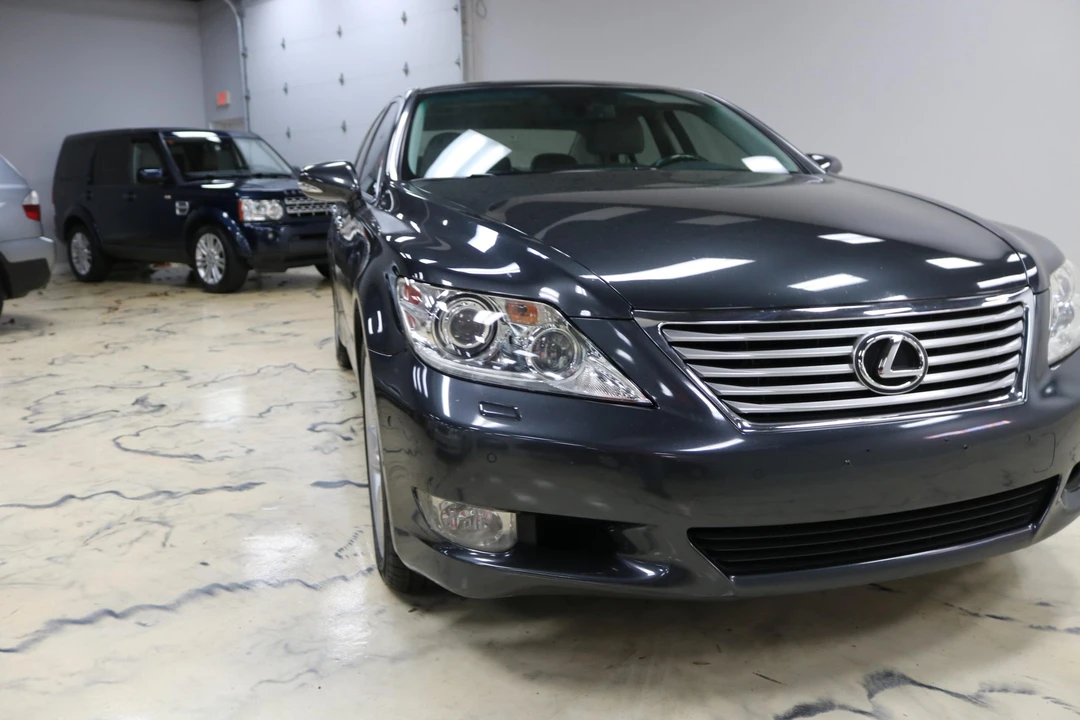 2010 Lexus LS 4th Gen - Image 26 of 31