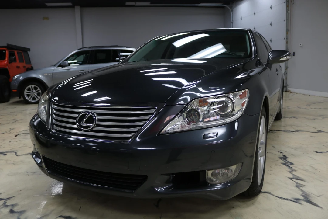 2010 Lexus LS 4th Gen - Image 4 of 31