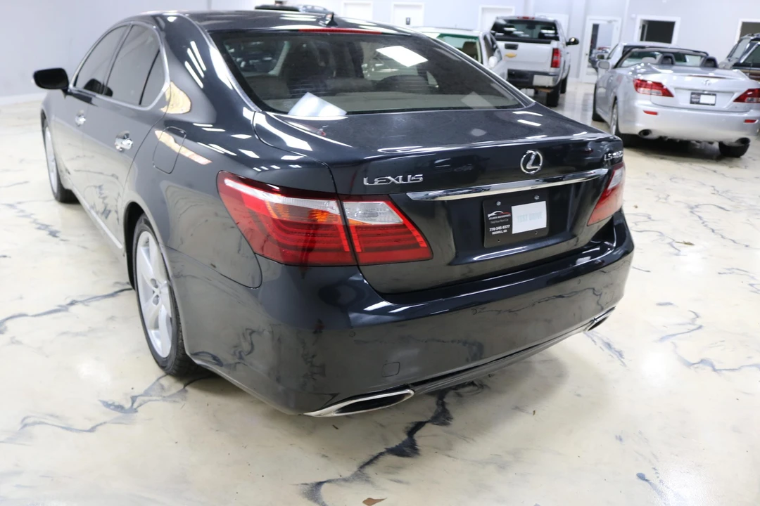 2010 Lexus LS 4th Gen - Image 13 of 31