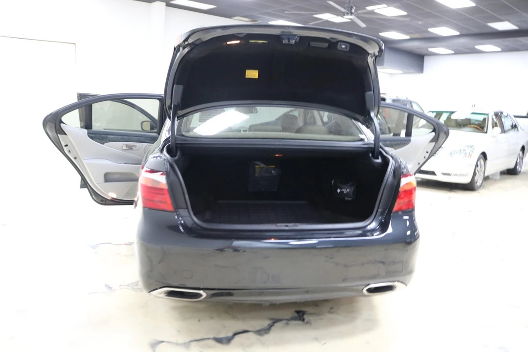 2010 Lexus LS 4th Gen - Image 23 of 31