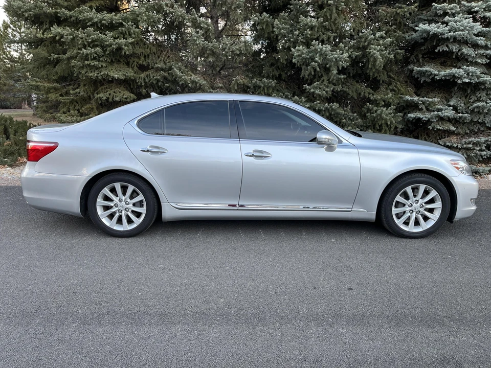 2010 Lexus LS 4th Gen - Image 6 of 31