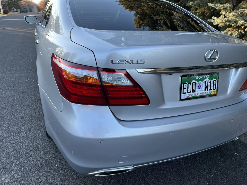 2010 Lexus LS 4th Gen - Image 22 of 31