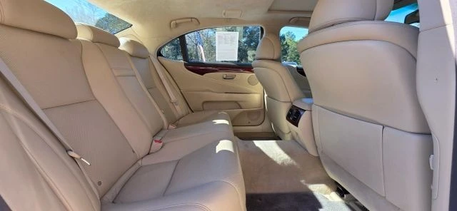 2010 Lexus LS 4th Gen - Image 15 of 18