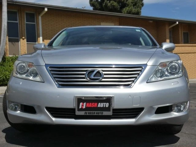 2010 Lexus LS 4th Gen - Image 17 of 21