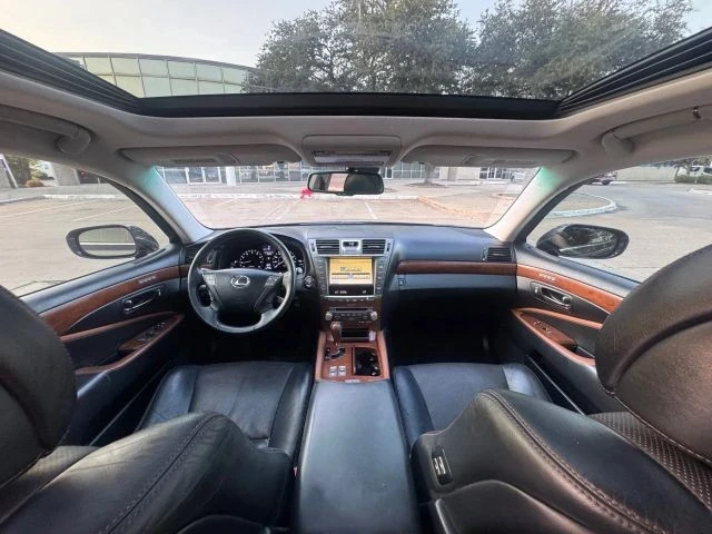 2010 Lexus LS 4th Gen - Image 12 of 21