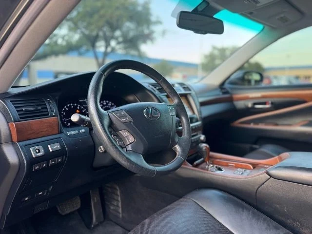 2010 Lexus LS 4th Gen - Image 13 of 21