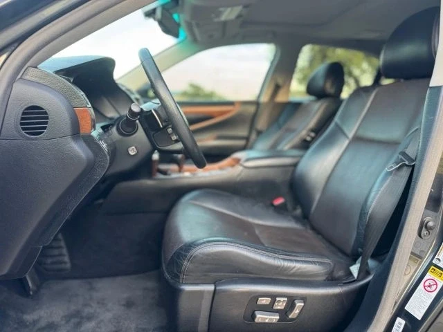 2010 Lexus LS 4th Gen - Image 15 of 21