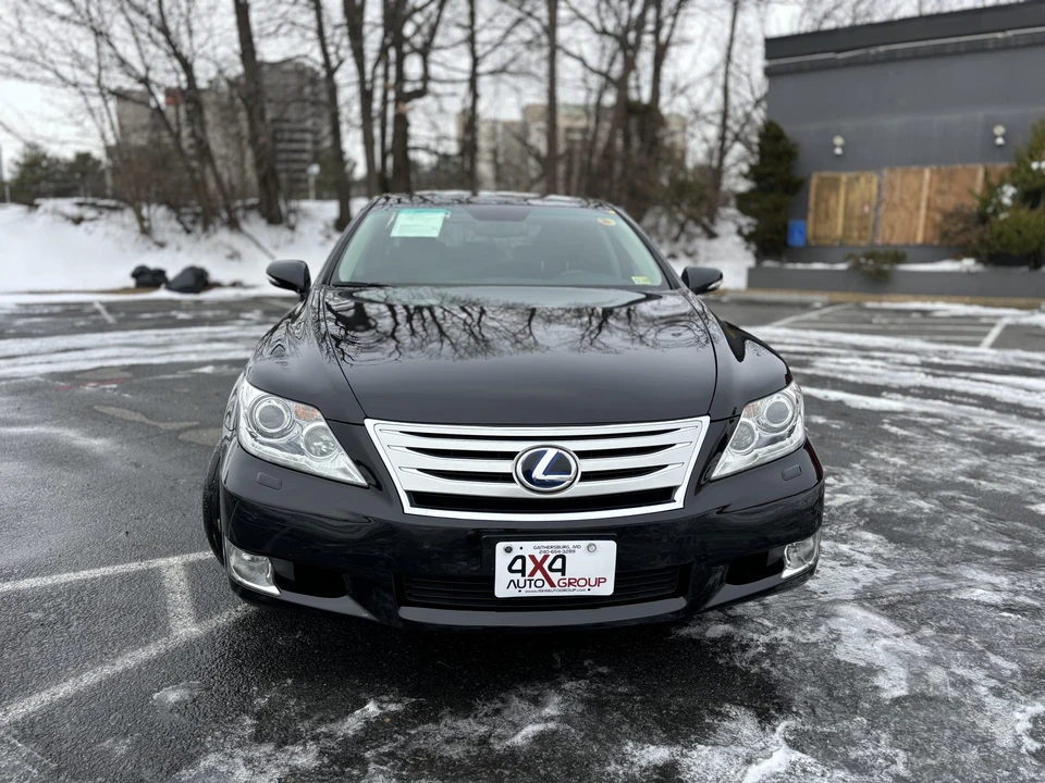 2010 Lexus LS 4th Gen - Image 10 of 31