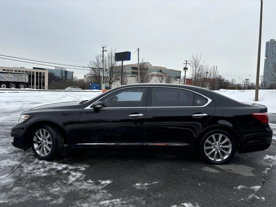 2010 Lexus LS 4th Gen - Image 3 of 31