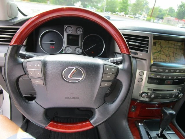 2010 Lexus LX 3rd Gen - Image 20 of 20