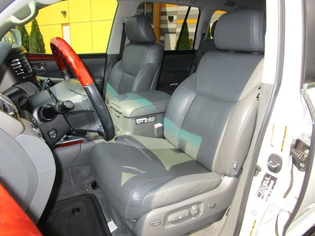2010 Lexus LX 3rd Gen - Image 9 of 20