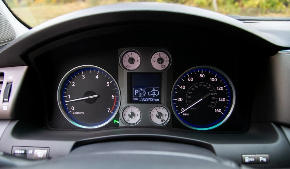 2010 Lexus LX 3rd Gen - Image 15 of 19
