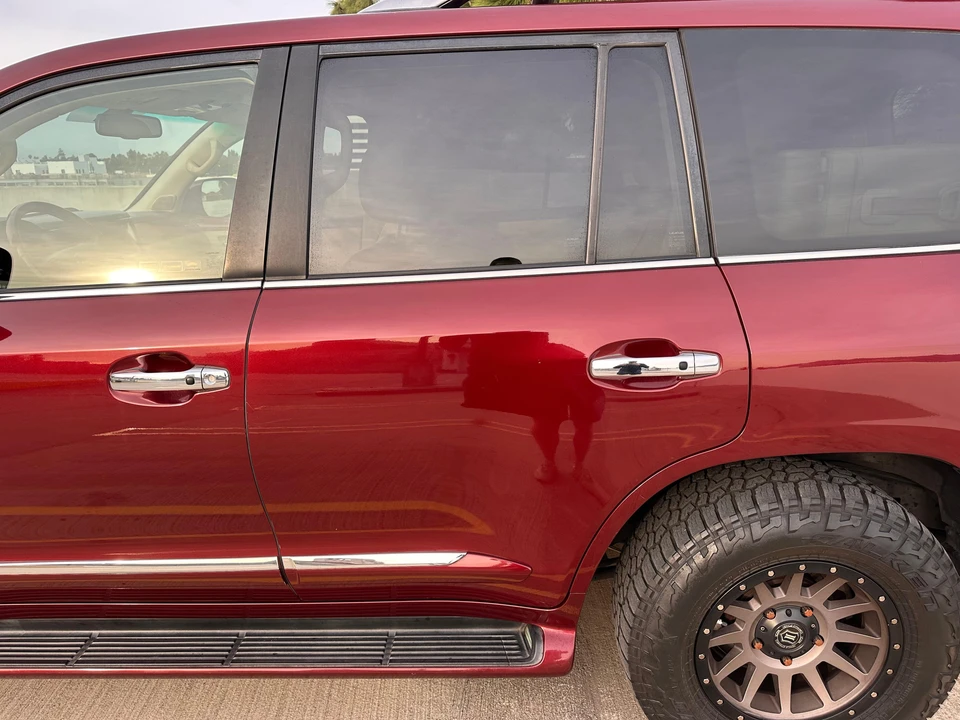 2010 Lexus LX 3rd Gen - Image 19 of 31