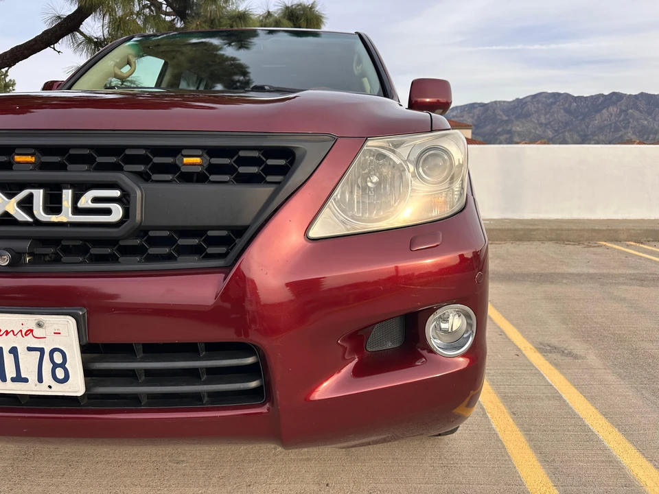 2010 Lexus LX 3rd Gen - Image 13 of 31