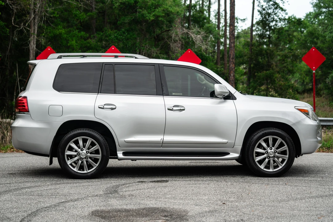 2010 Lexus LX 3rd Gen - Image 3 of 31