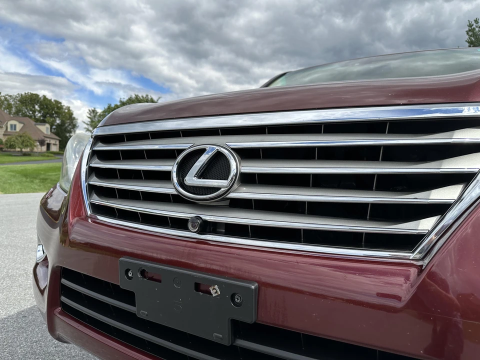 2010 Lexus LX 3rd Gen - Image 25 of 31