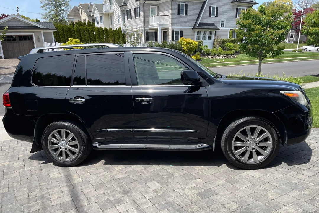2010 Lexus LX 3rd Gen - Image 3 of 31