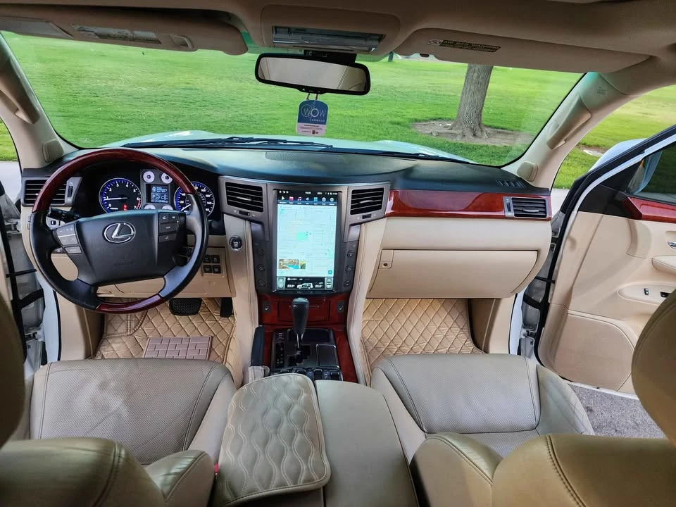 2010 Lexus LX 2nd Gen - Image 10 of 10