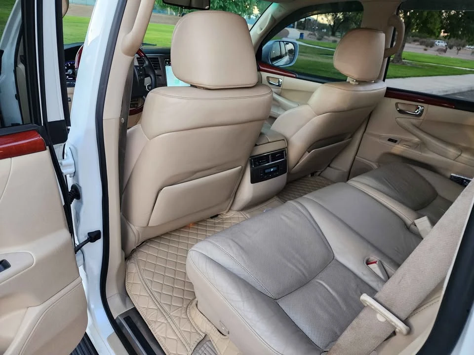 2010 Lexus LX 2nd Gen - Image 8 of 10