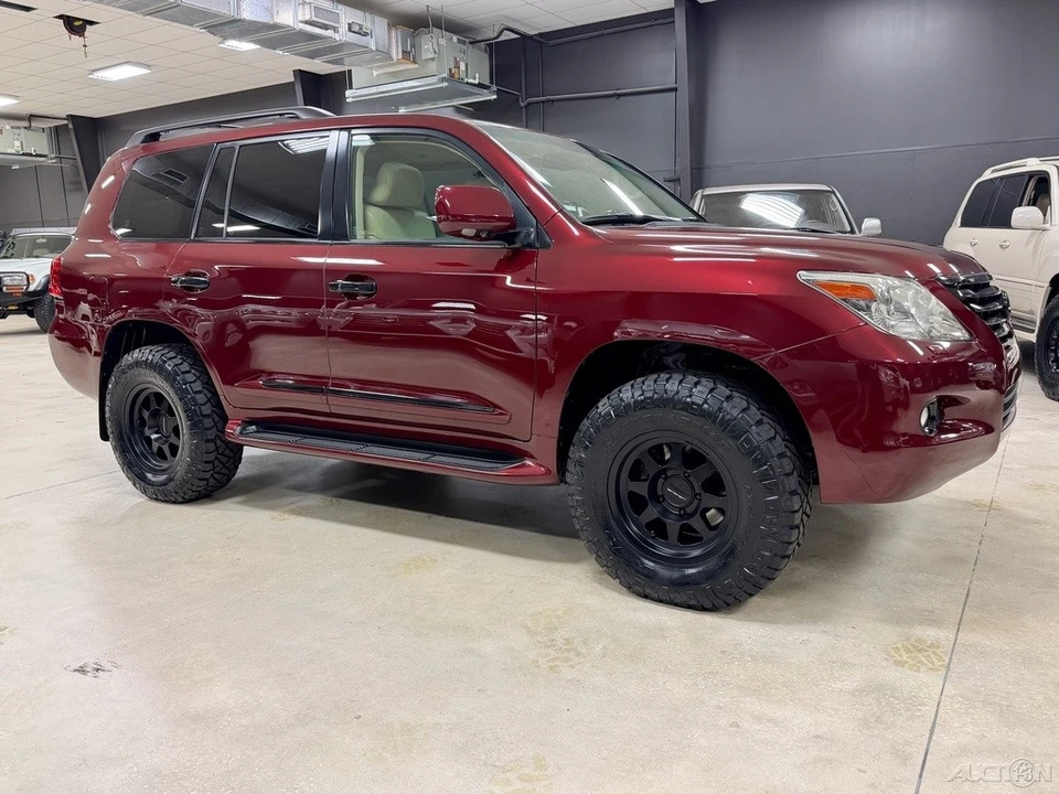 2010 Lexus LX 3rd Gen - Image 5 of 12