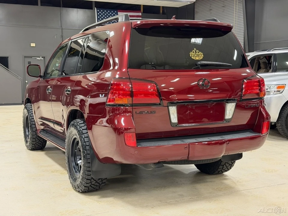 2010 Lexus LX 3rd Gen - Image 9 of 12