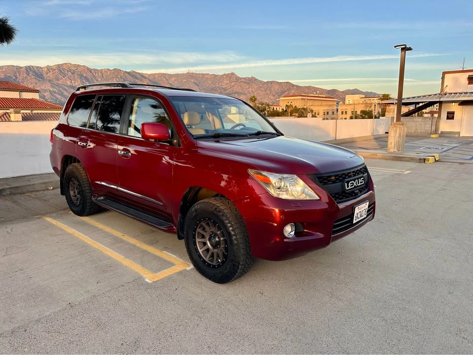 2010 Lexus LX 3rd Gen - Image 2 of 8