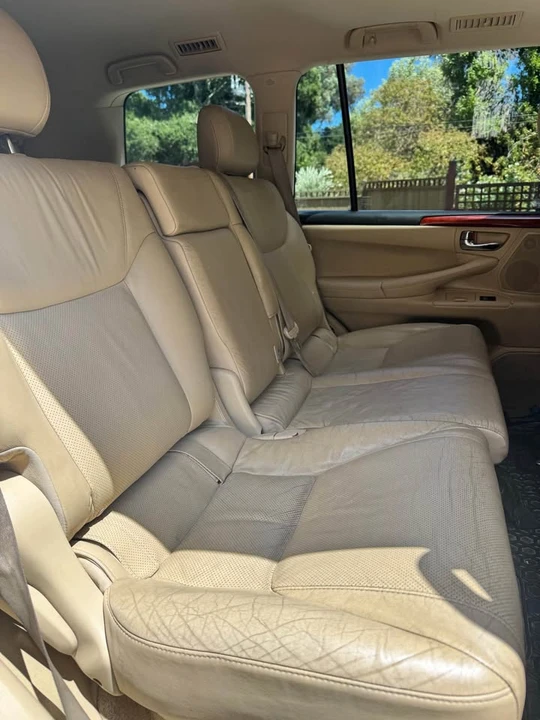 2010 Lexus LX 3rd Gen - Image 8 of 10