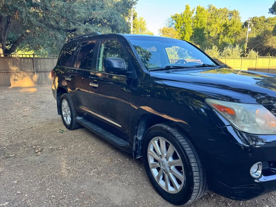 2010 Lexus LX 3rd Gen - Image 3 of 10