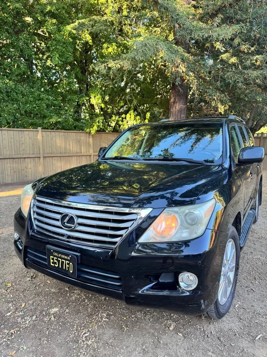 2010 Lexus LX 3rd Gen - Image 2 of 10