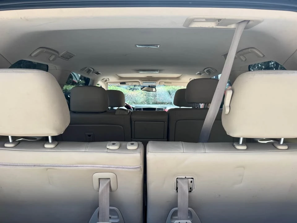 2010 Lexus LX 3rd Gen - Image 7 of 10