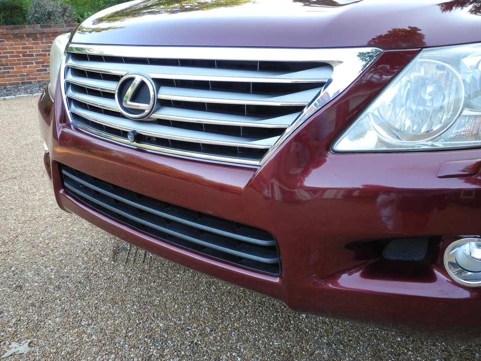 2010 Lexus LX 3rd Gen - Image 29 of 31