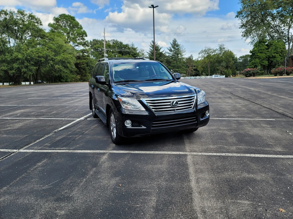2010 Lexus LX 2nd Gen - Image 20 of 31