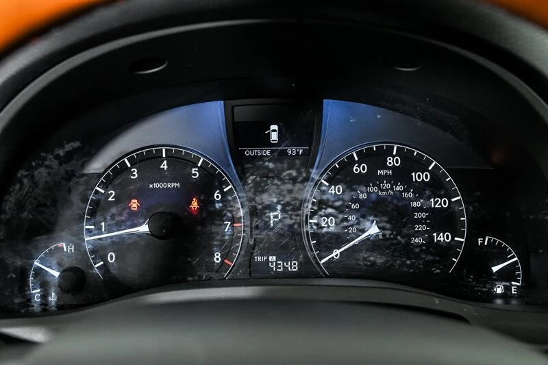 2010 Lexus RC - Image 22 of 30