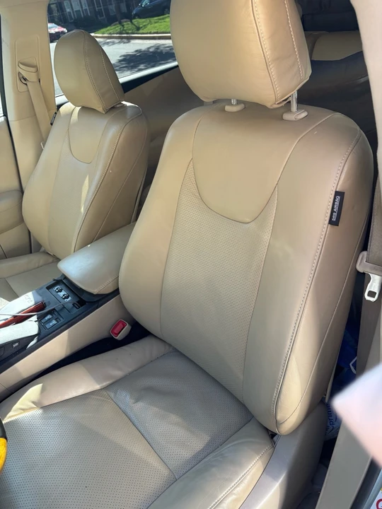 2010 Lexus RX 3rd Gen - Image 11 of 12