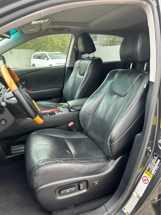 2010 Lexus RX 3rd Gen - Image 6 of 8