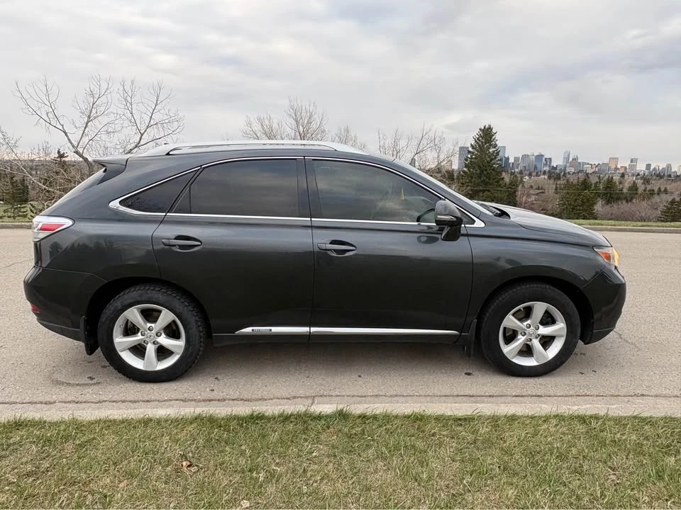 2010 Lexus RX 3rd Gen - Image 2 of 8
