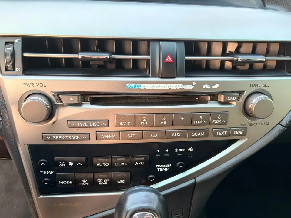 2010 Lexus RX 3rd Gen - Image 20 of 20