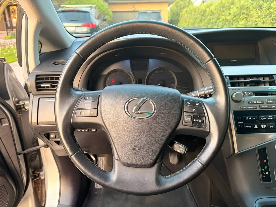 2010 Lexus RX 3rd Gen - Image 6 of 20