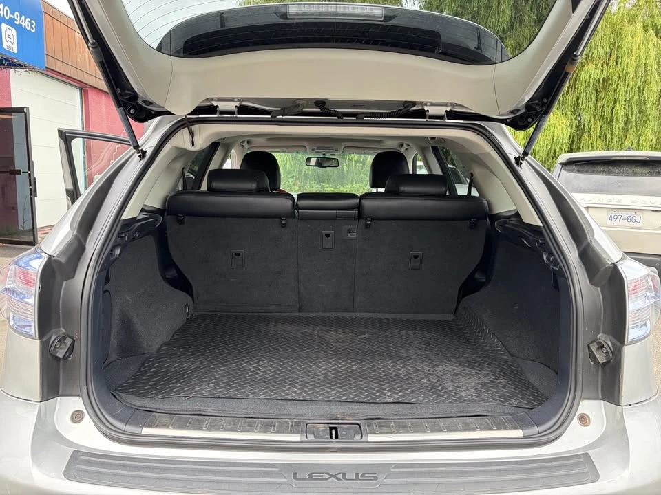 2010 Lexus RX 3rd Gen - Image 11 of 17