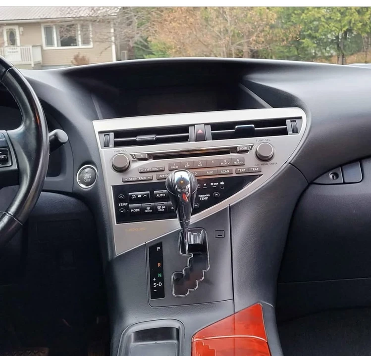 2010 Lexus RX 3rd Gen - Image 7 of 13