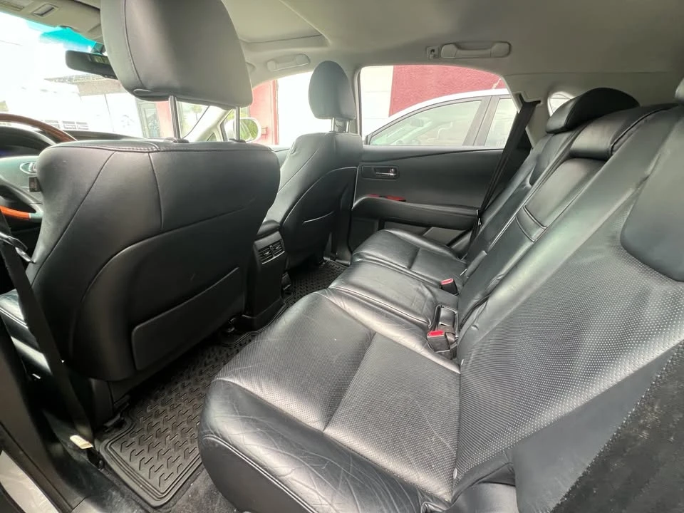 2010 Lexus RX 3rd Gen - Image 6 of 17