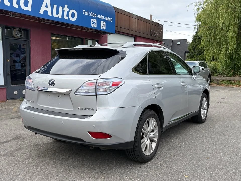 2010 Lexus RX 3rd Gen - Image 8 of 17